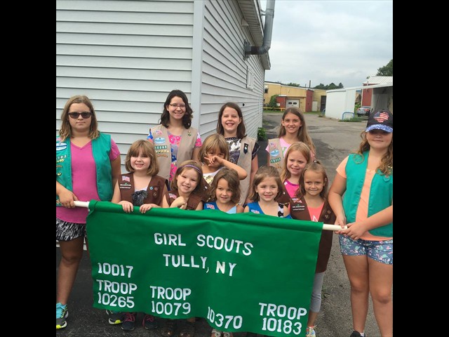 Parade Girl Scouts